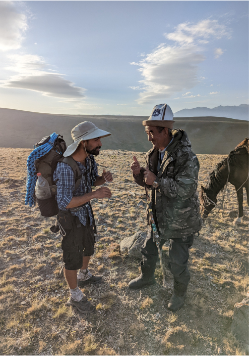 nomad hiker meet the local Kyrgyz peoples 